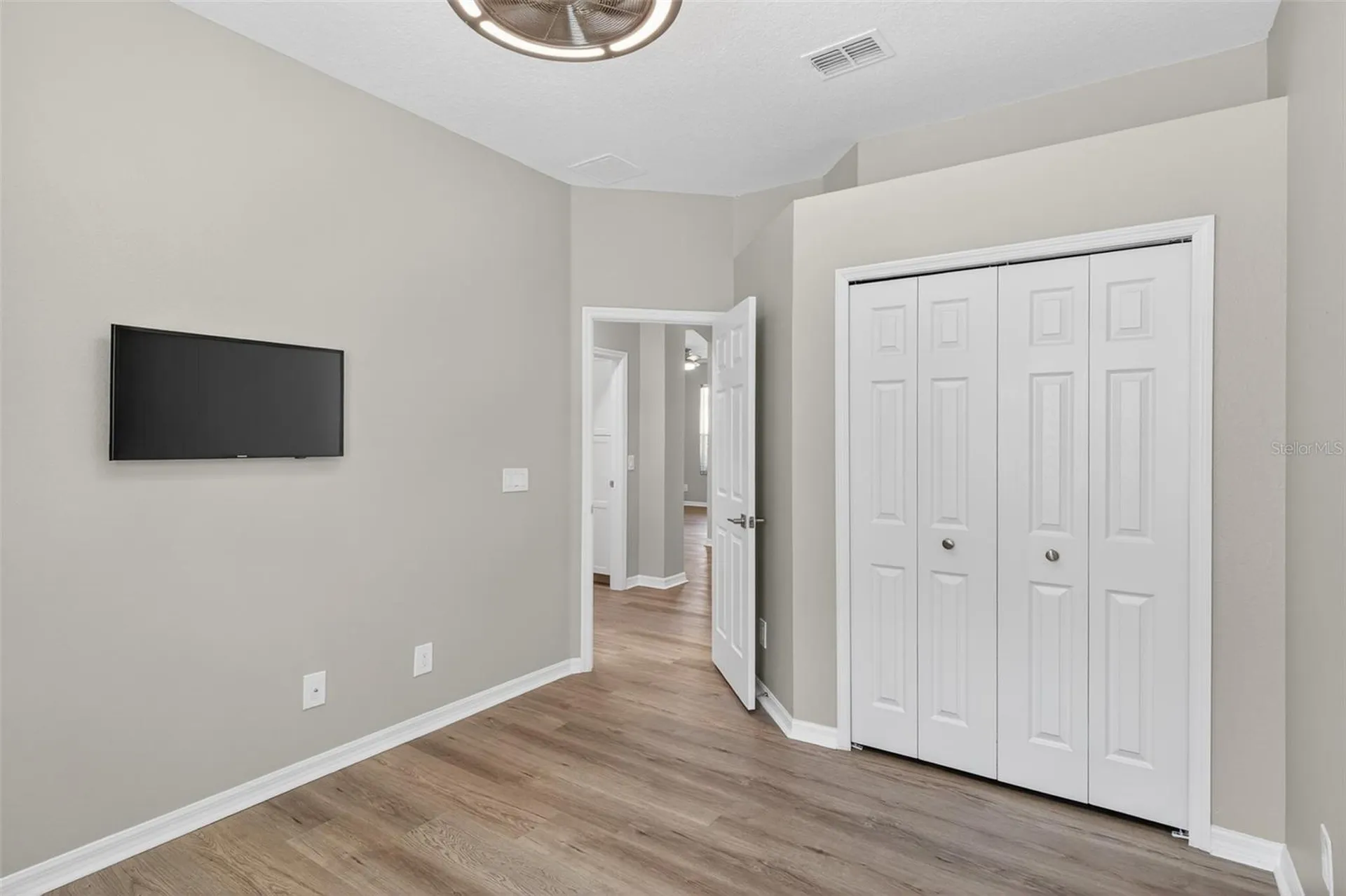 9669 Leland Drive Orlando FL 32827