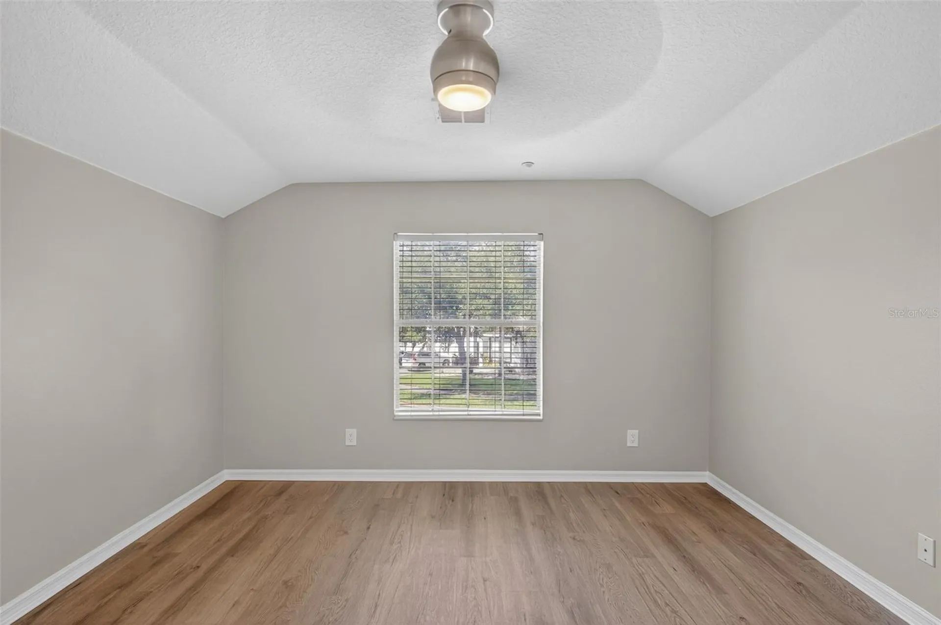 9669 Leland Drive Orlando FL 32827