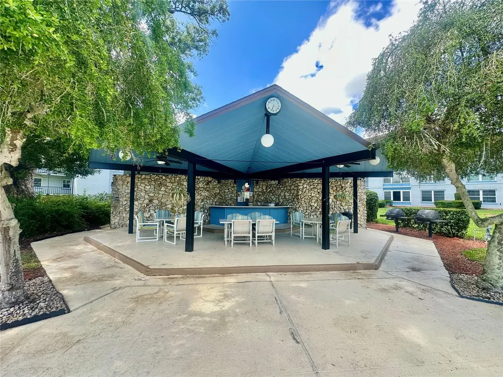 333 Lake Howard Drive NW Winter Haven FL 33880
