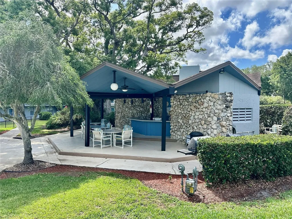 333 Lake Howard Drive NW Winter Haven FL 33880