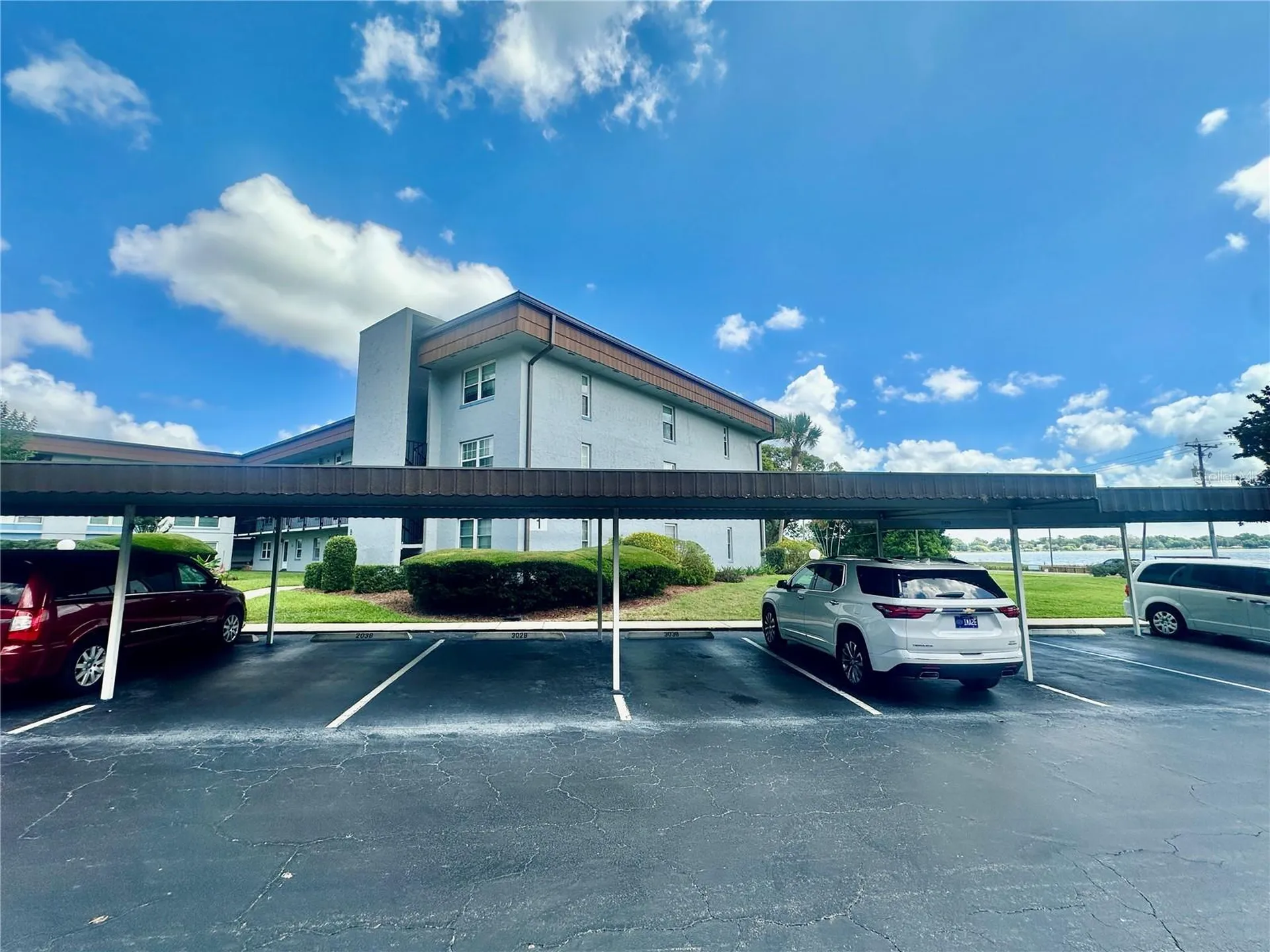 333 Lake Howard Drive NW Winter Haven FL 33880