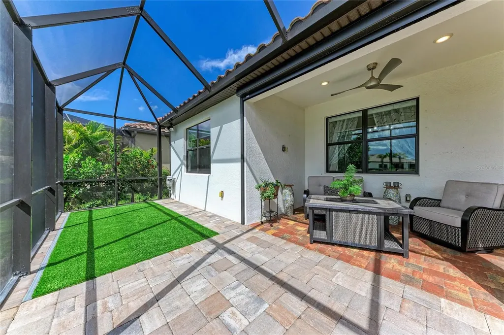 7412 Summerland Cove Lakewood Ranch FL 34202