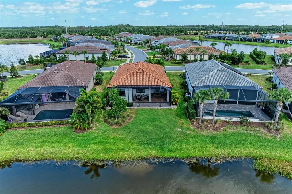 7412 Summerland Cove Lakewood Ranch FL 34202