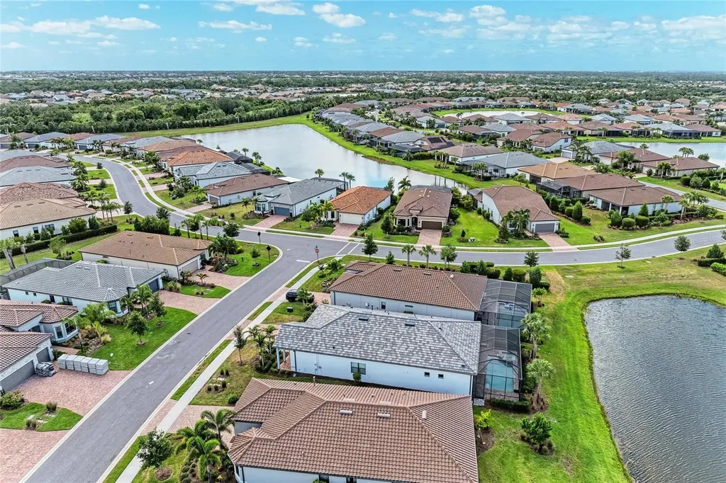 7412 Summerland Cove Lakewood Ranch FL 34202
