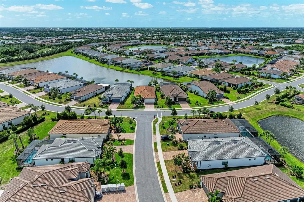 7412 Summerland Cove Lakewood Ranch FL 34202