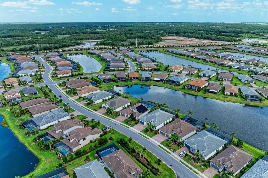 7412 Summerland Cove Lakewood Ranch FL 34202