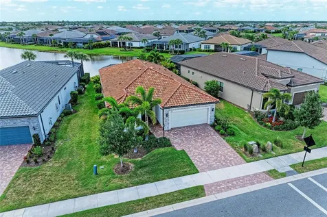 7412 Summerland Cove Lakewood Ranch FL 34202
