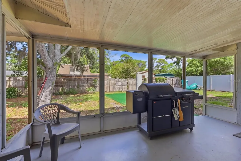 4913 Almanza Avenue Sarasota FL 34235