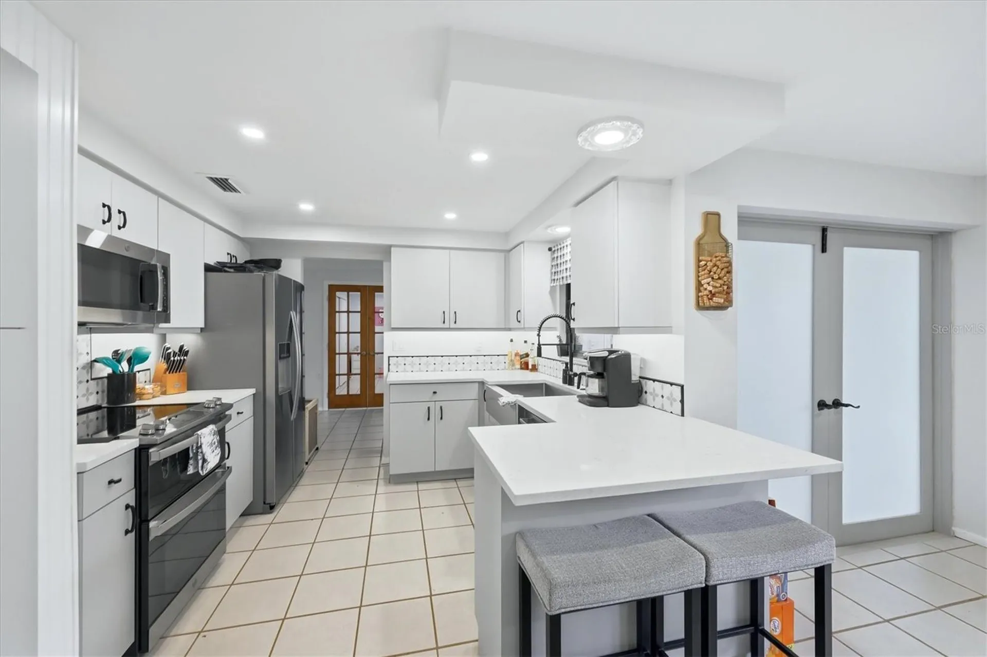 4913 Almanza Avenue Sarasota FL 34235