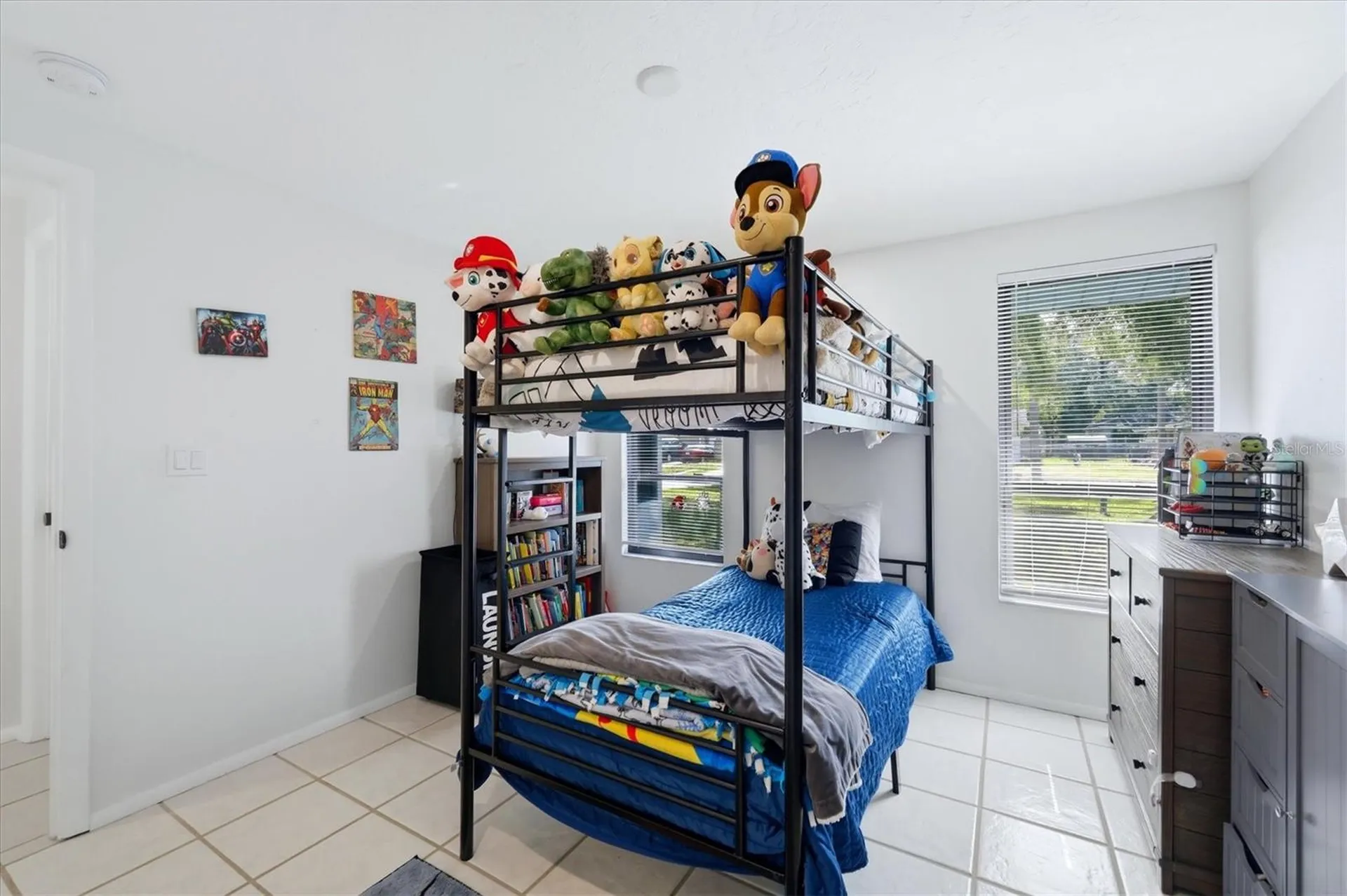4913 Almanza Avenue Sarasota FL 34235