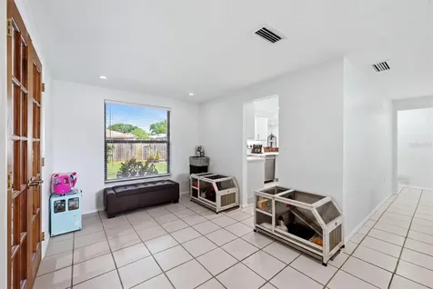 4913 Almanza Avenue Sarasota FL 34235