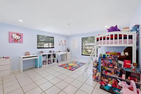 4913 Almanza Avenue Sarasota FL 34235