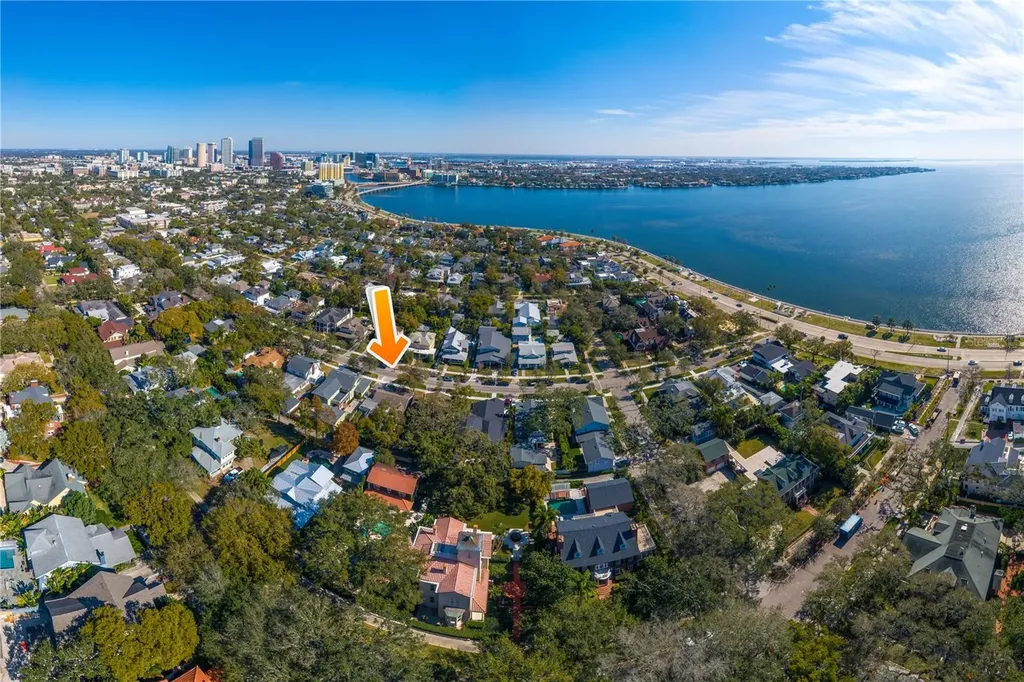 827 S Delaware Avenue Tampa FL 33606