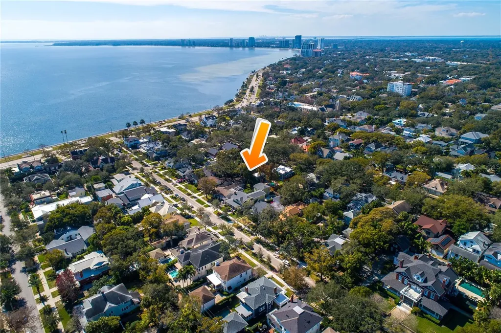 827 S Delaware Avenue Tampa FL 33606