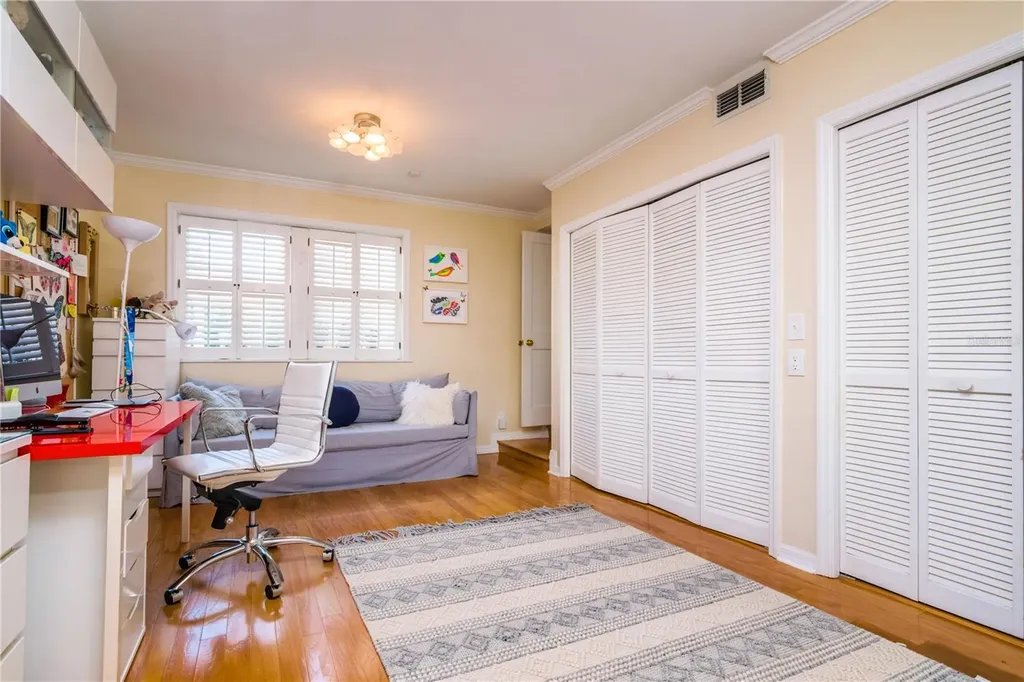 827 S Delaware Avenue Tampa FL 33606