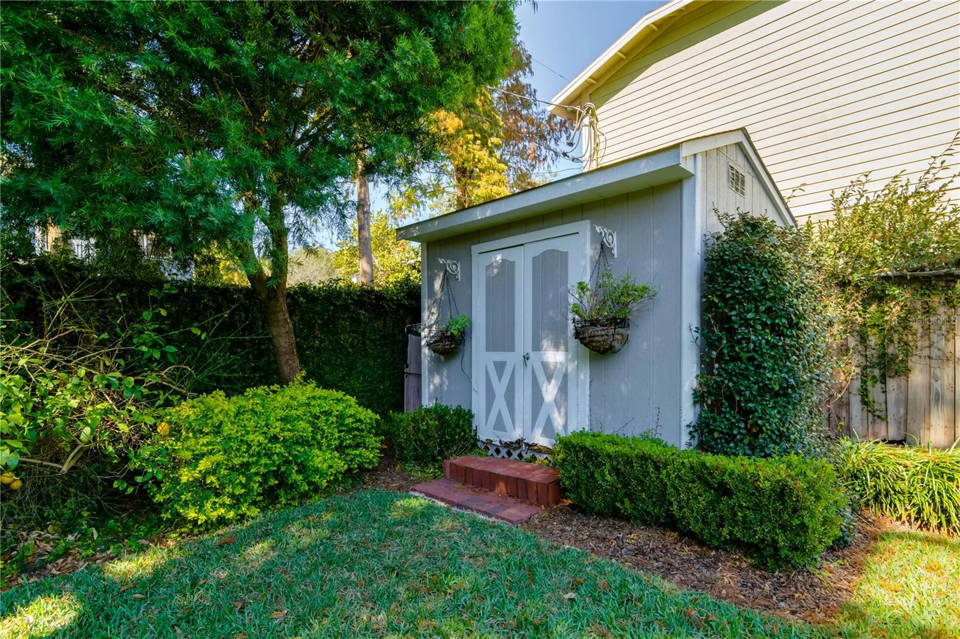 827 S Delaware Avenue Tampa FL 33606