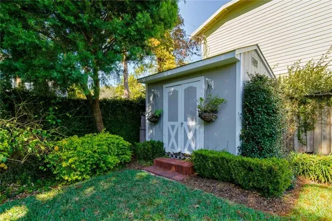 827 S Delaware Avenue Tampa FL 33606