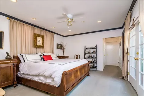 827 S Delaware Avenue Tampa FL 33606