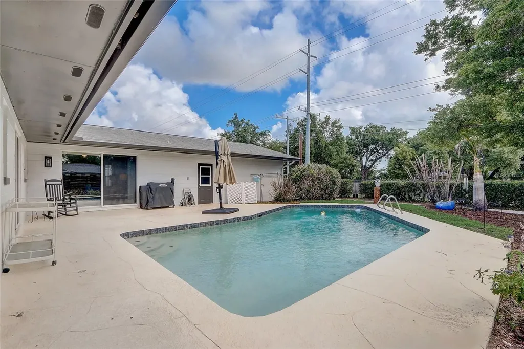 423 Oak Hill Drive Altamonte Springs FL 32701