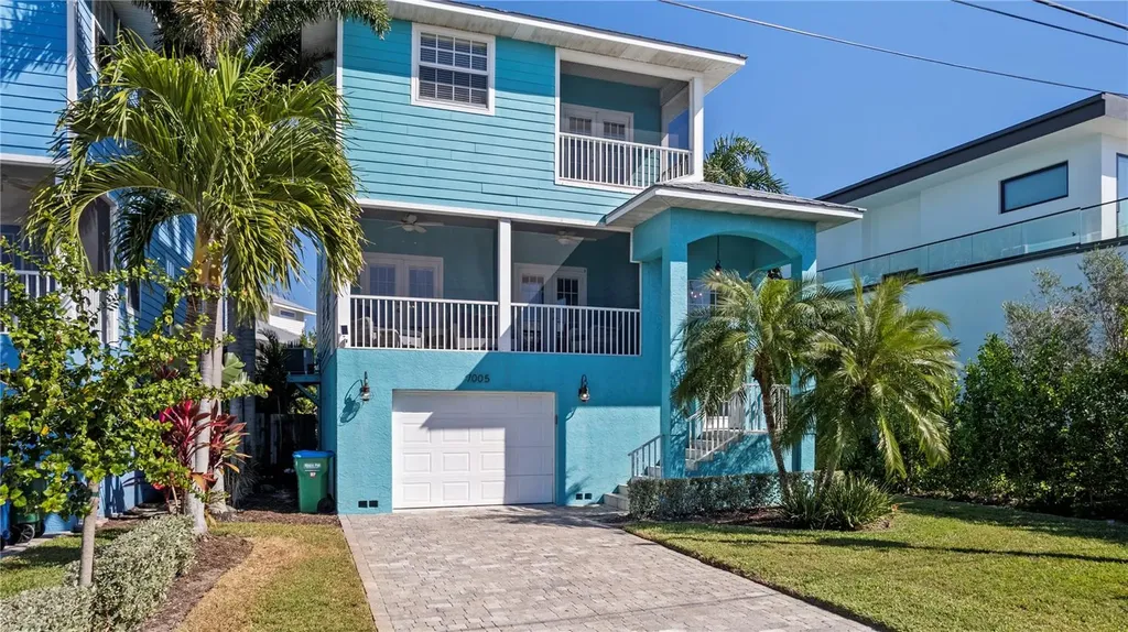 7005 Holmes Boulevard Holmes Beach FL 34217
