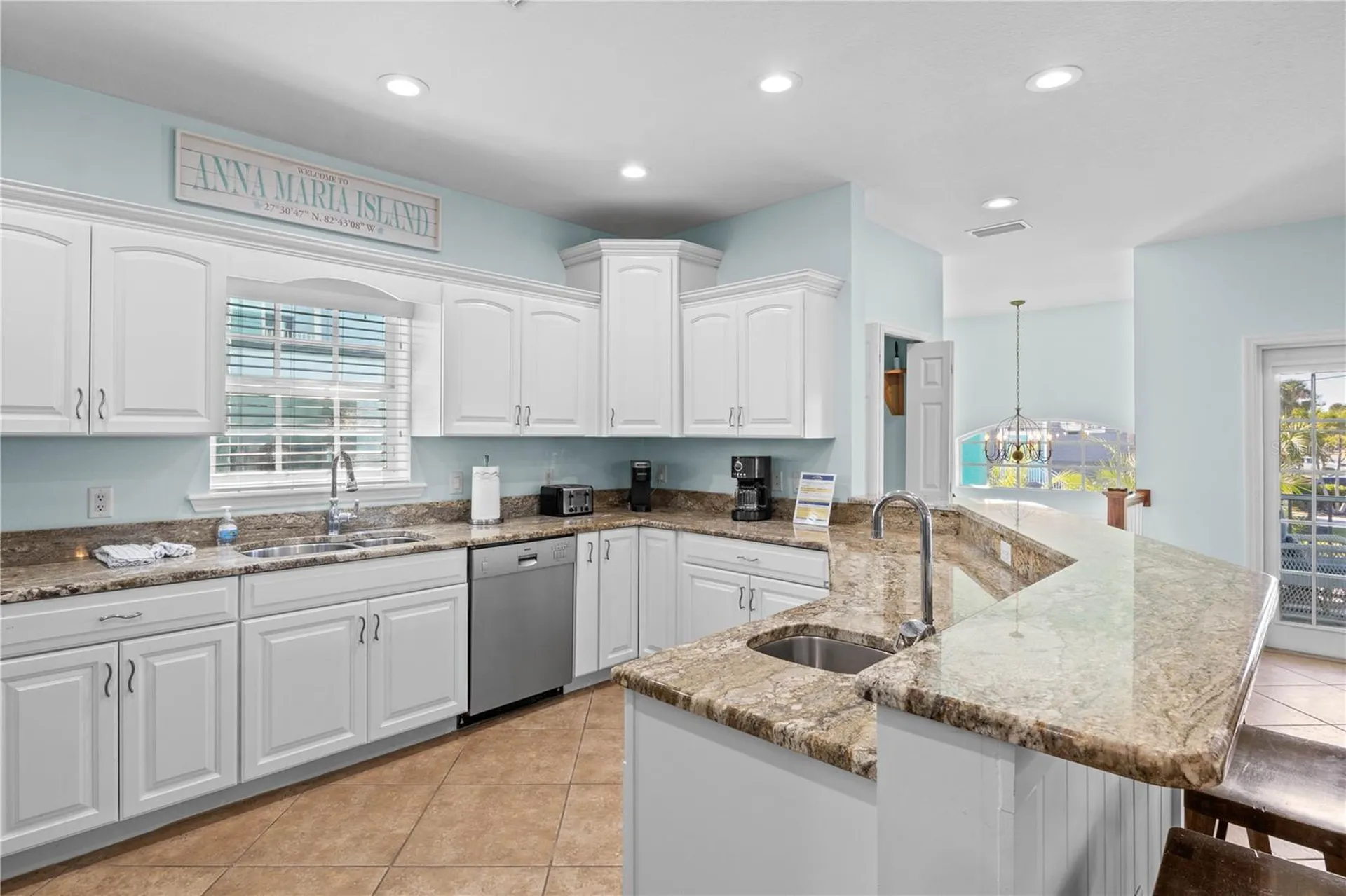 7005 Holmes Boulevard Holmes Beach FL 34217