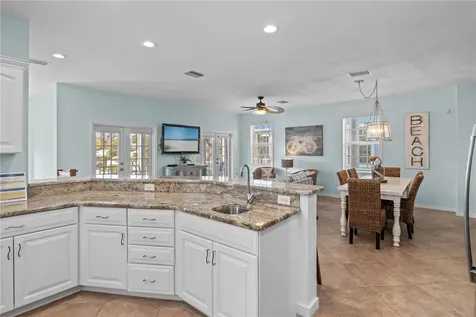 7005 Holmes Boulevard Holmes Beach FL 34217