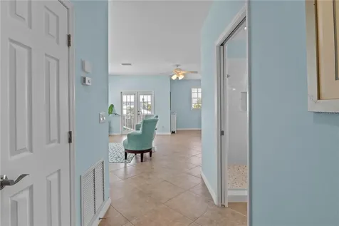 7005 Holmes Boulevard Holmes Beach FL 34217