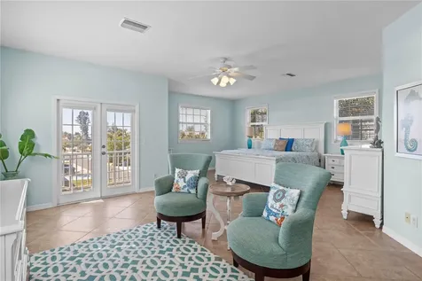7005 Holmes Boulevard Holmes Beach FL 34217