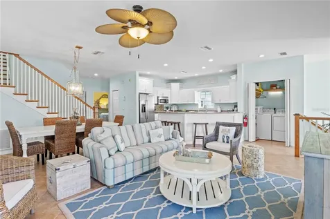 7005 Holmes Boulevard Holmes Beach FL 34217