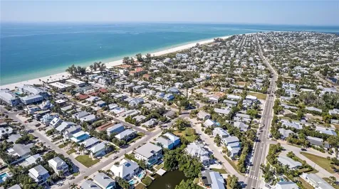 7005 Holmes Boulevard Holmes Beach FL 34217