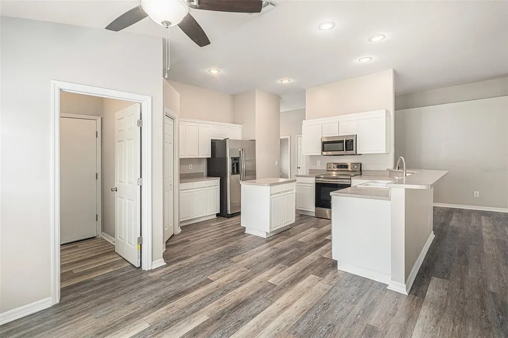 2631 Allwood Avenue Valrico FL 33596