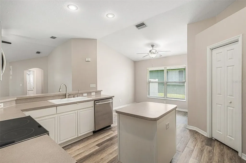 2631 Allwood Avenue Valrico FL 33596