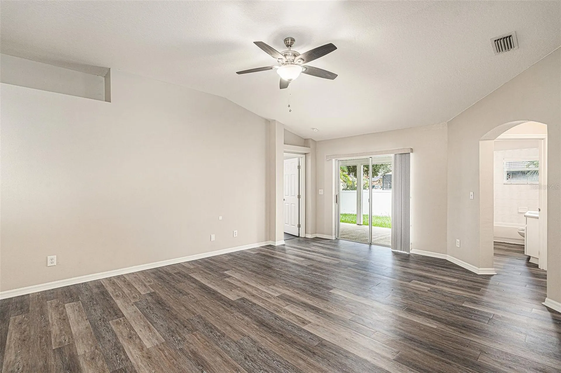 2631 Allwood Avenue Valrico FL 33596