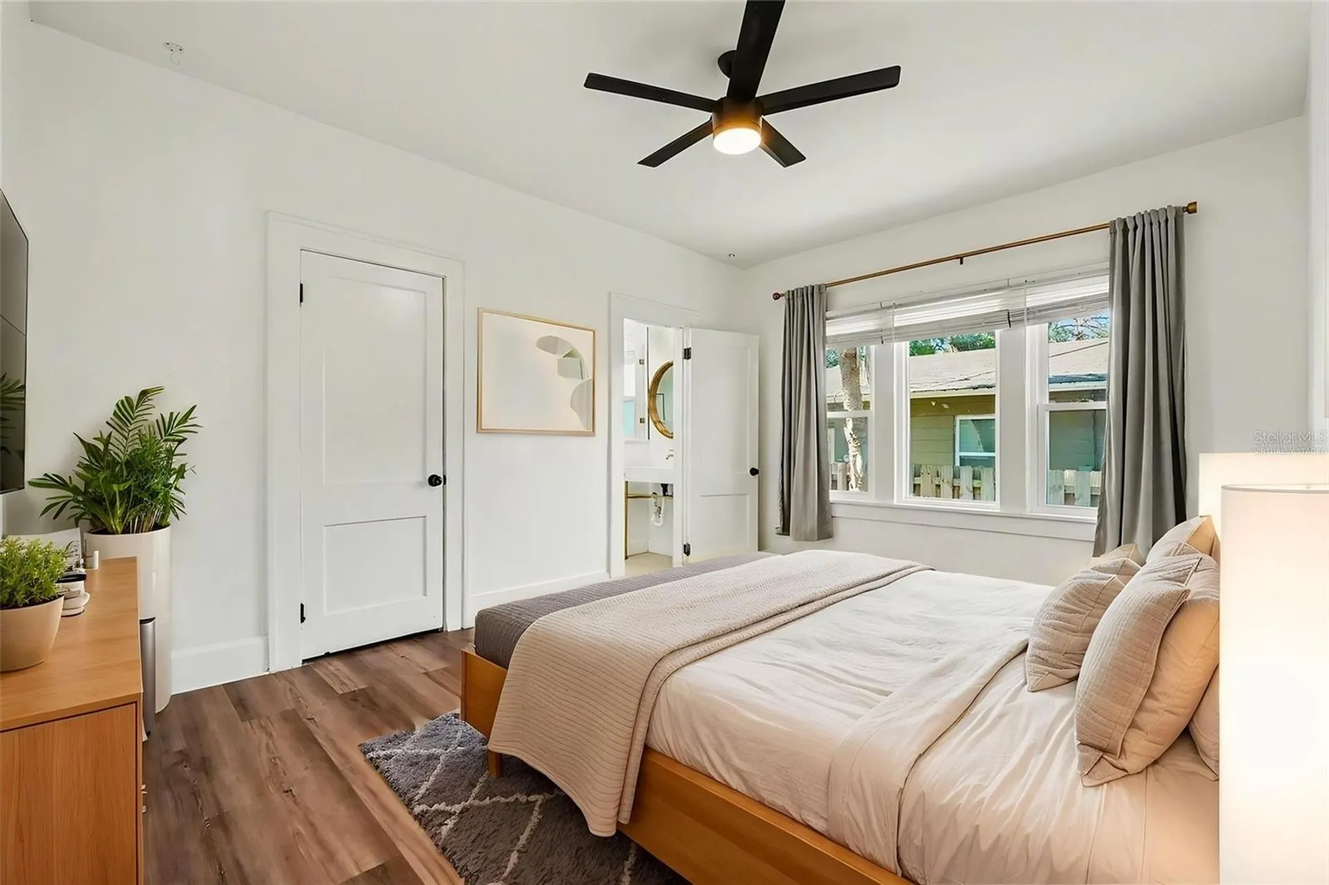 2527 Highland Street S St Petersburg FL 33705