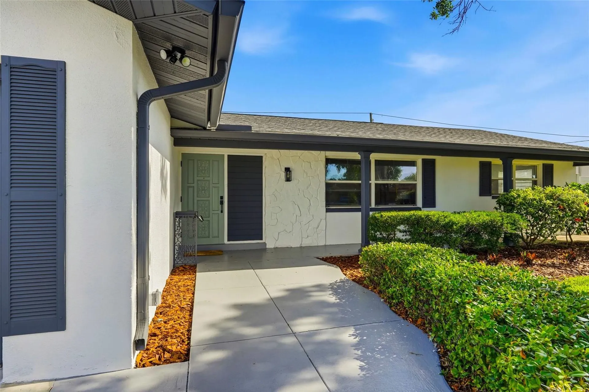 6721 13th Avenue N St Petersburg FL 33710