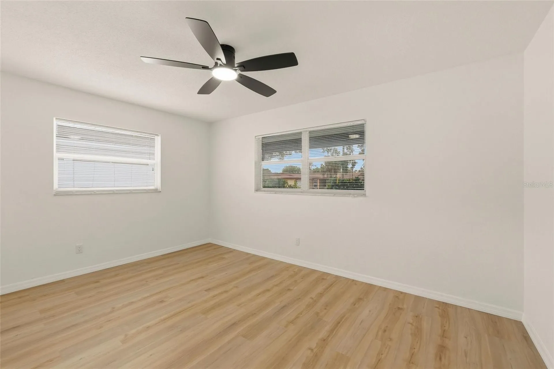 6721 13th Avenue N St Petersburg FL 33710