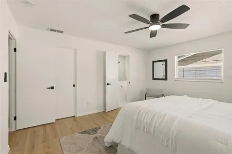 6721 13th Avenue N St Petersburg FL 33710