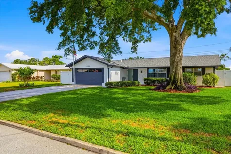 6721 13th Avenue N St Petersburg FL 33710