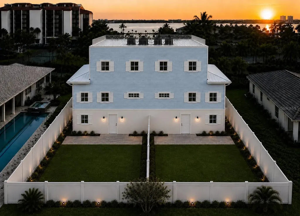 7045 Hibiscus South Pasadena FL 33707