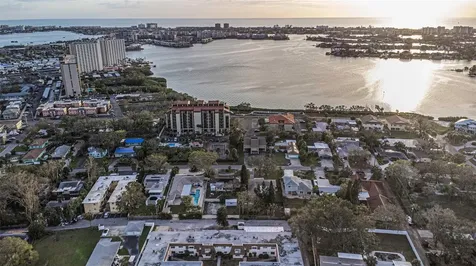 7045 Hibiscus South Pasadena FL 33707