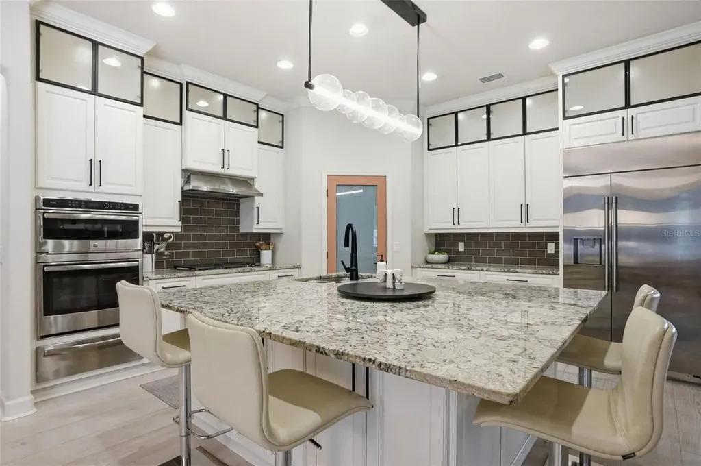2165 Majestic Oaks Boulevard Clearwater FL 33759