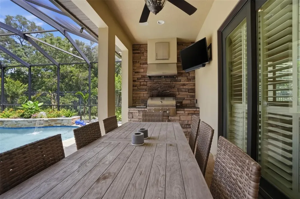 2165 Majestic Oaks Boulevard Clearwater FL 33759