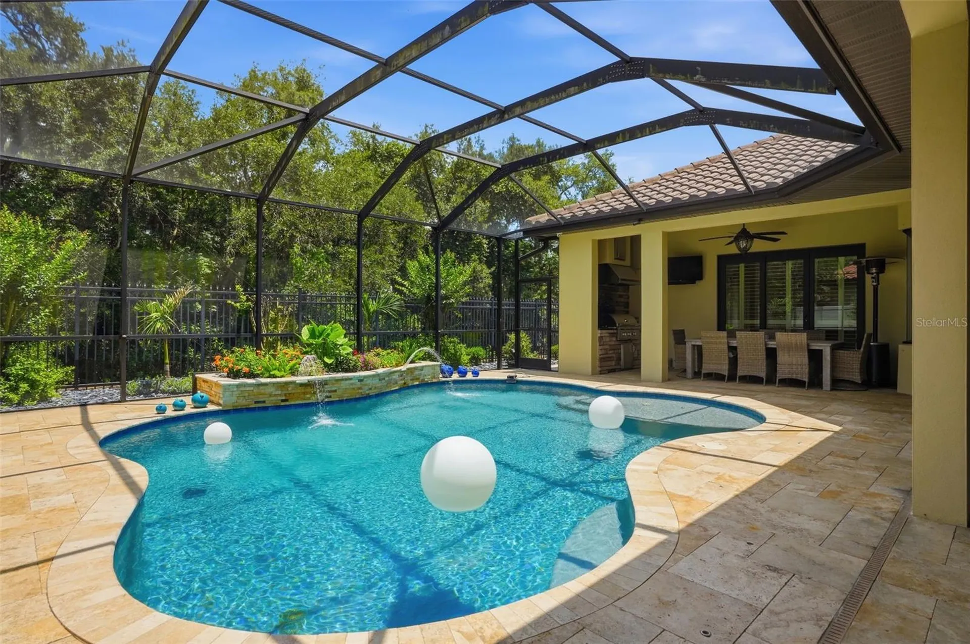 2165 Majestic Oaks Boulevard Clearwater FL 33759