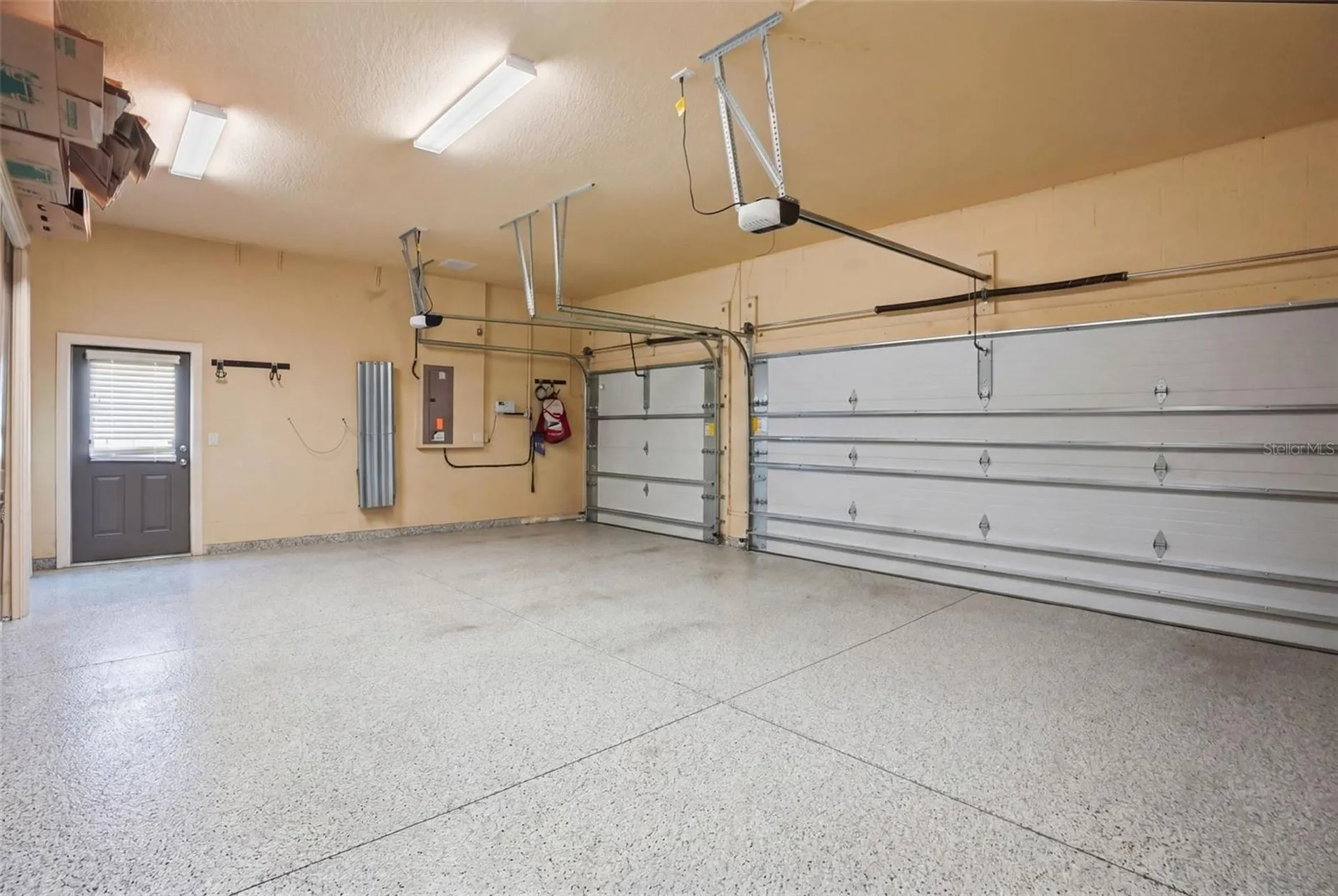 2165 Majestic Oaks Boulevard Clearwater FL 33759