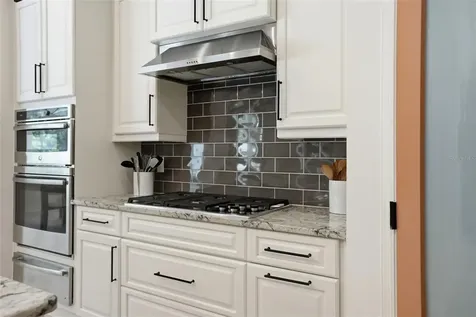 2165 Majestic Oaks Boulevard Clearwater FL 33759