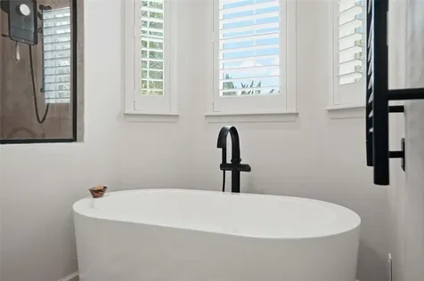 2165 Majestic Oaks Boulevard Clearwater FL 33759