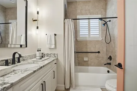 2165 Majestic Oaks Boulevard Clearwater FL 33759
