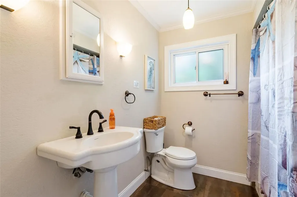 12473 90th Avenue Seminole FL 33772