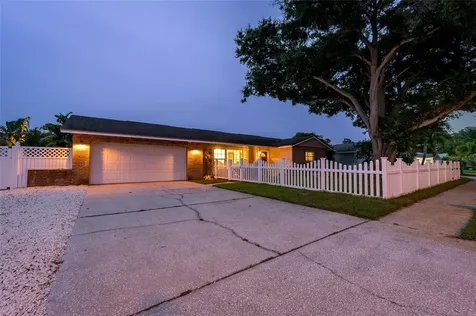 12473 90th Avenue Seminole FL 33772
