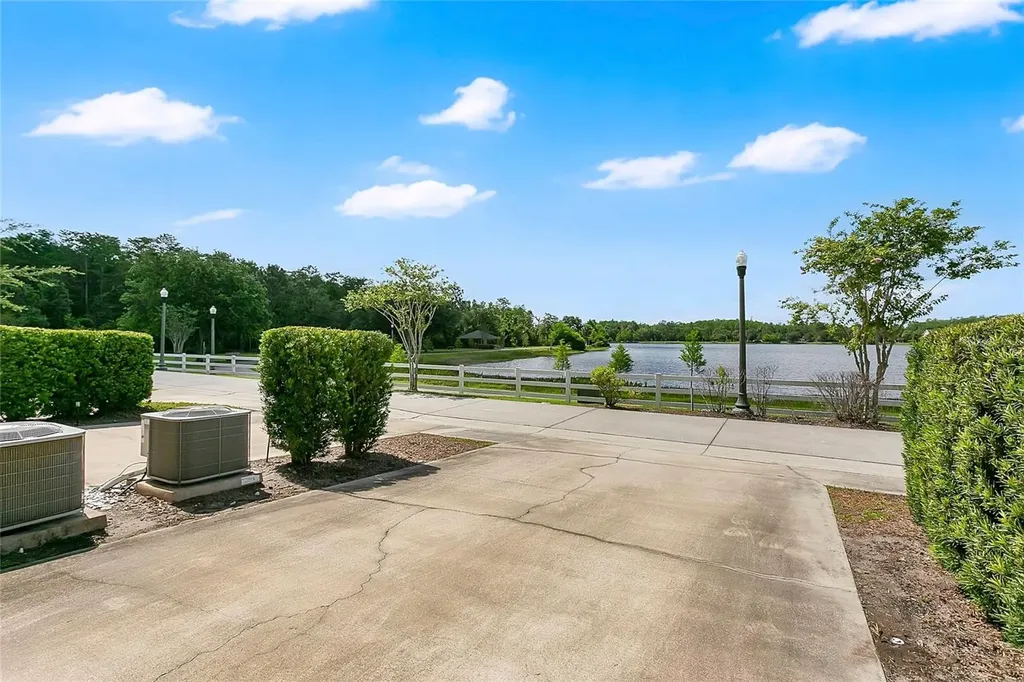 10534 Green Ivy Lane Orlando FL 32832